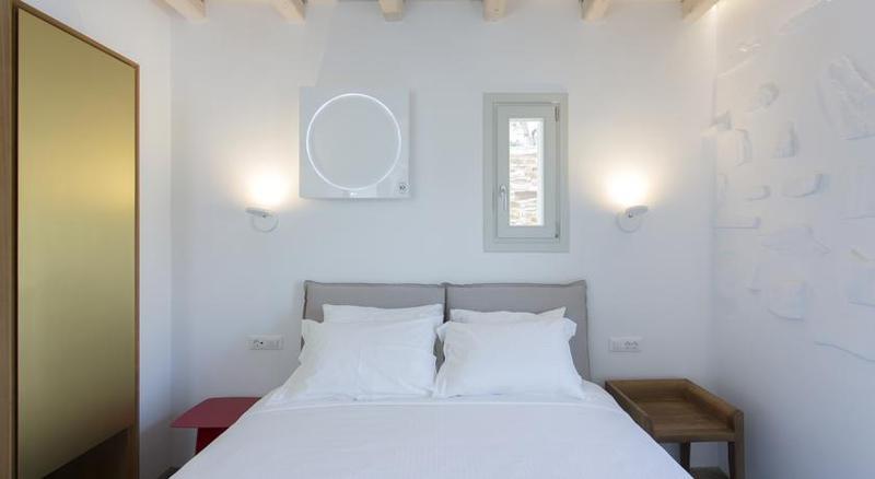 Hide Out Suites Mylopotas Bagian luar foto